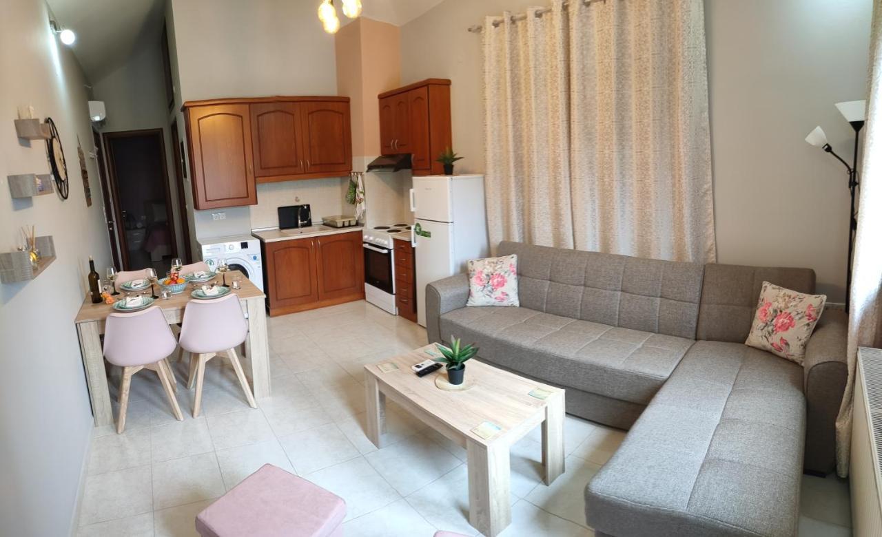 Philoxenia Guest House Makrirrákhi Екстериор снимка