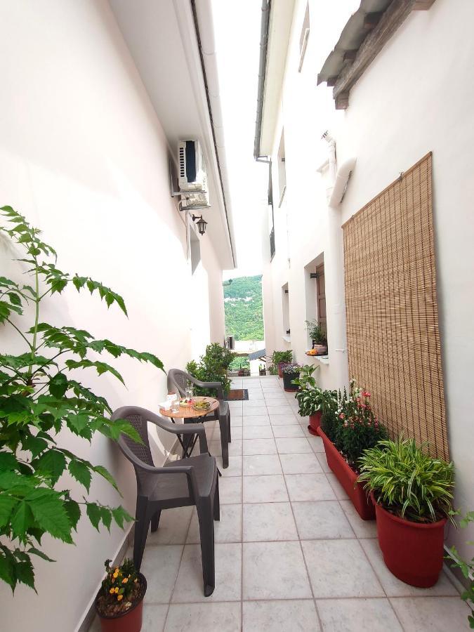 Philoxenia Guest House Makrirrákhi Екстериор снимка