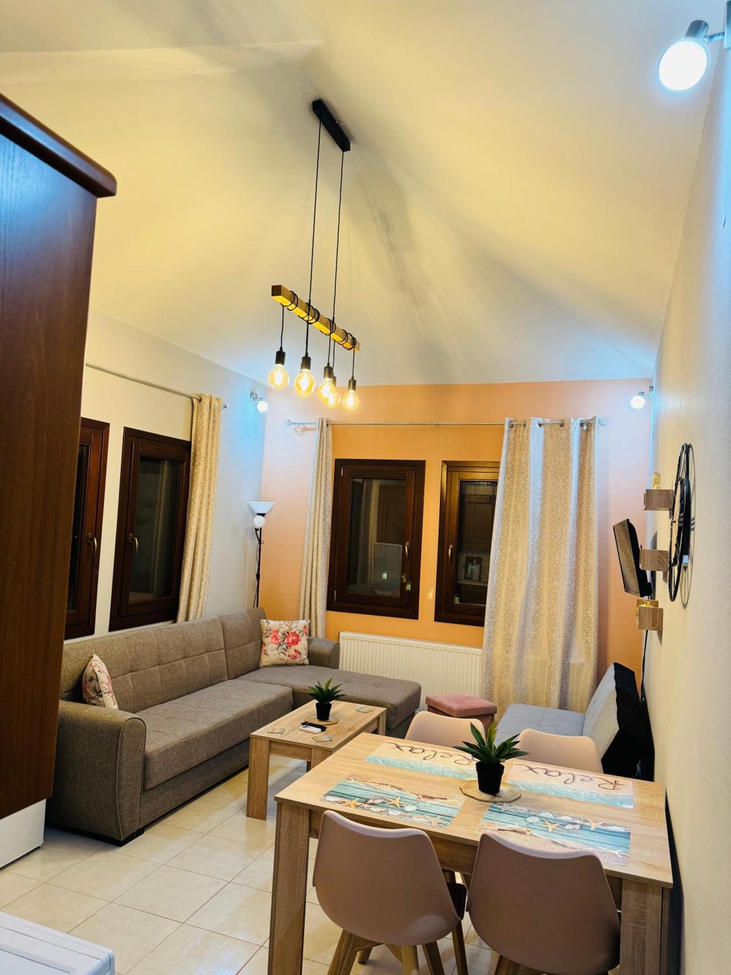 Philoxenia Guest House Makrirrákhi Екстериор снимка